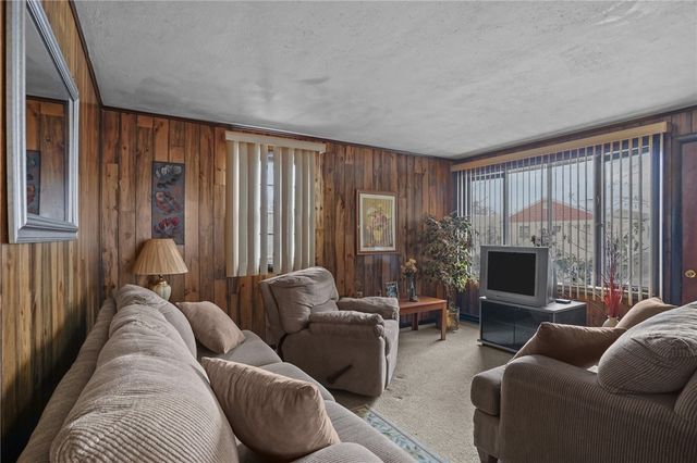 15 Job Street, Providence, RI 02904