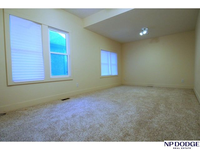 6906 N 24 Street, Omaha, NE 68112