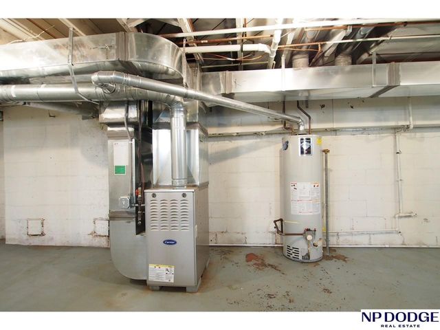 6906 N 24 Street, Omaha, NE 68112