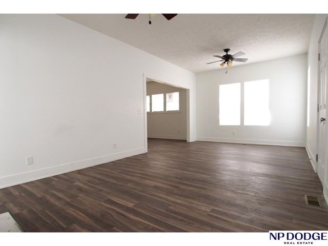 6906 N 24 Street, Omaha, NE 68112