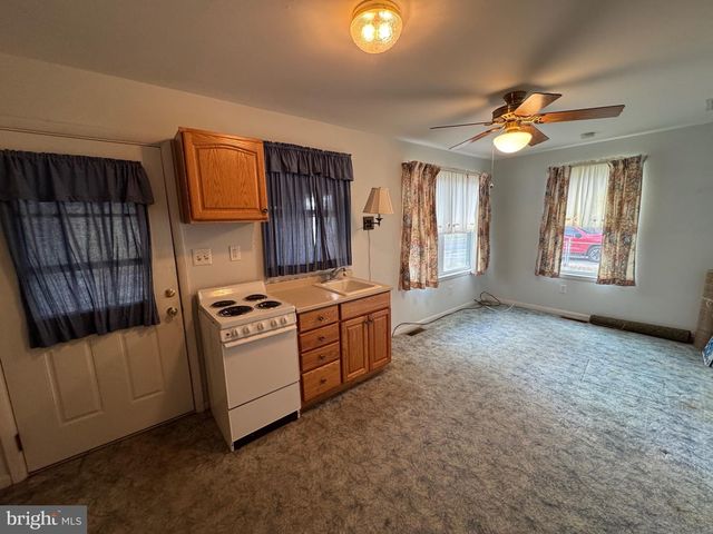 160 E MONMOUTH AVE, Sewell, NJ 08080