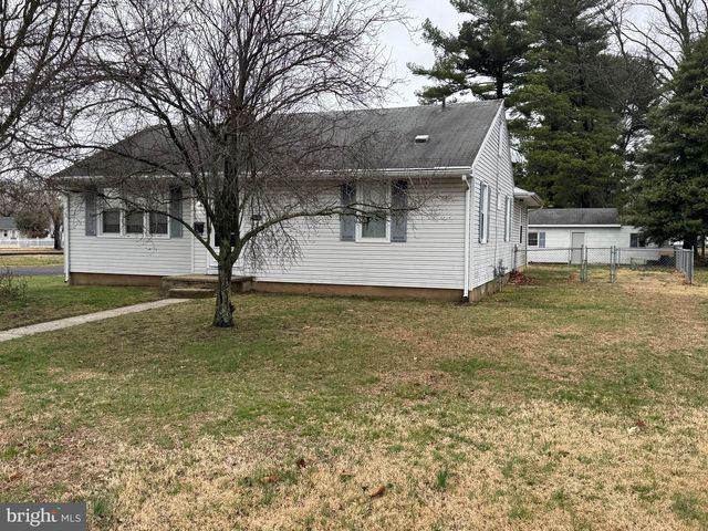 160 E MONMOUTH AVE, Sewell, NJ 08080