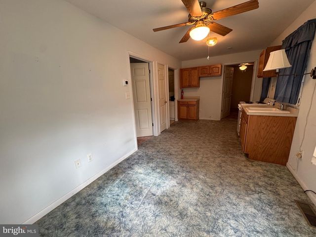 160 E MONMOUTH AVE, Sewell, NJ 08080