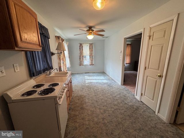 160 E MONMOUTH AVE, Sewell, NJ 08080