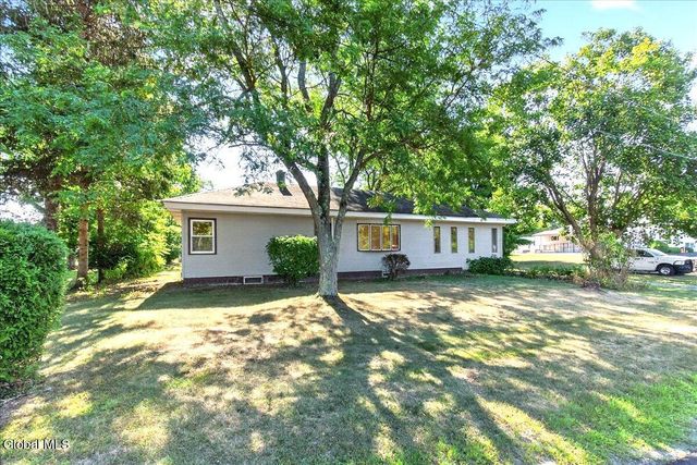 13 Veterans Street, Poestenkill, NY 12140