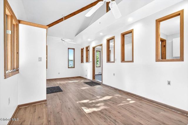 13 Veterans Street, Poestenkill, NY 12140