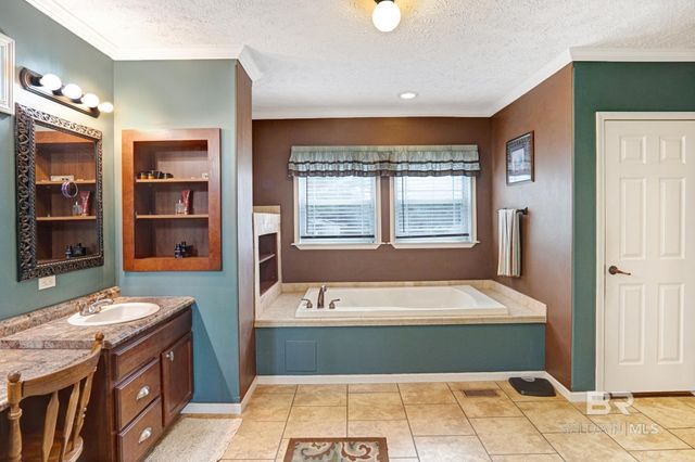 32578 W Carrier Drive, Lillian, AL 36549