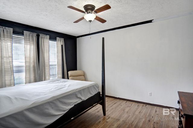 32578 W Carrier Drive, Lillian, AL 36549