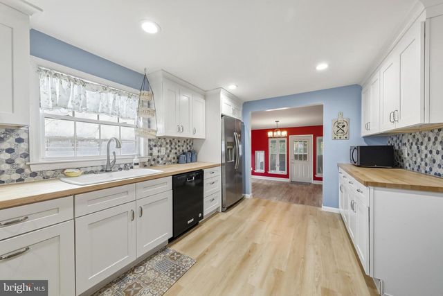 1217 FORGE RD, Cherry Hill, NJ 08034