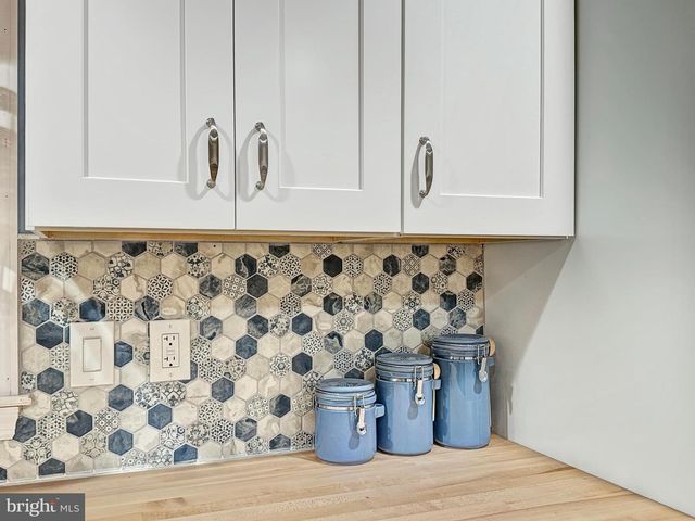 1217 FORGE RD, Cherry Hill, NJ 08034