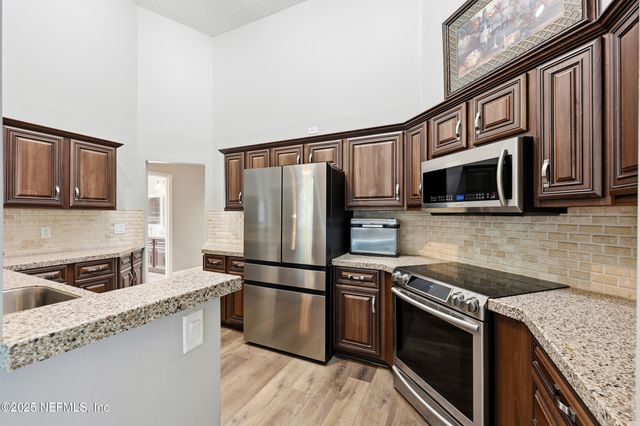 3764 HELICON Drive, Jacksonville, FL 32223