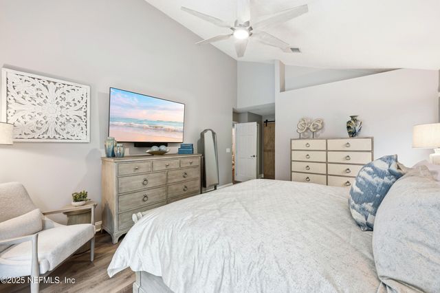 3764 HELICON Drive, Jacksonville, FL 32223