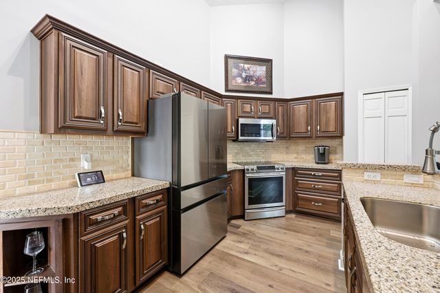 3764 HELICON Drive, Jacksonville, FL 32223