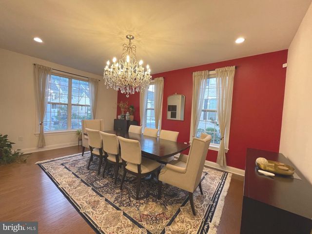 17 PEACOCK WAY, Princeton, NJ 08540