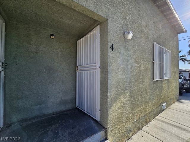 331 South 9th Street 4, Las Vegas, NV 89101