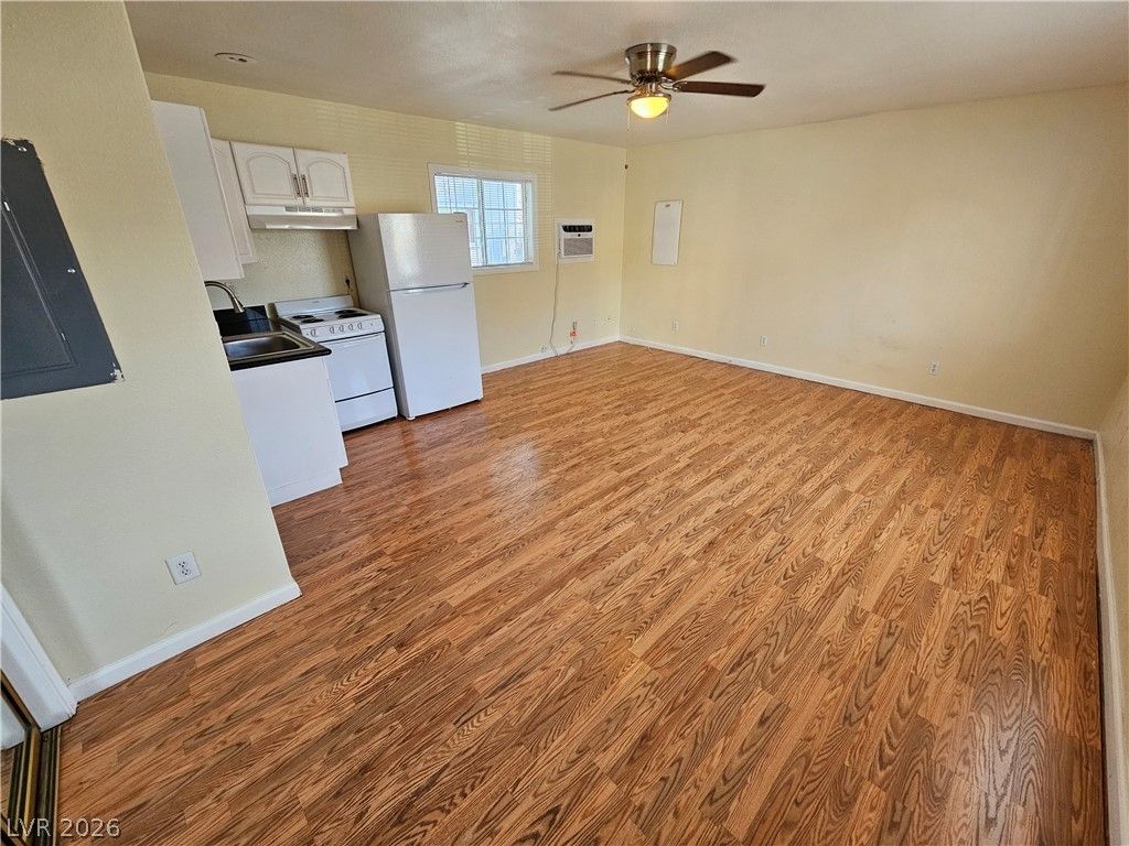 331 South 9th Street 4, Las Vegas, NV 89101