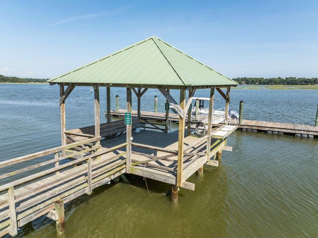 1016 Pine Martin Road, Beaufort, SC 29902
