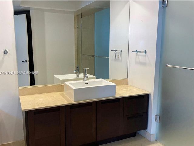 250 Sunny Isles Blvd 3-1003, Sunny Isles Beach, FL 33160