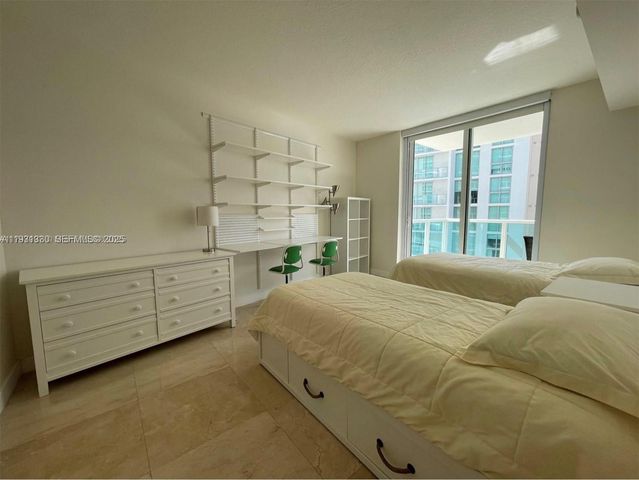 250 Sunny Isles Blvd 3-1003, Sunny Isles Beach, FL 33160