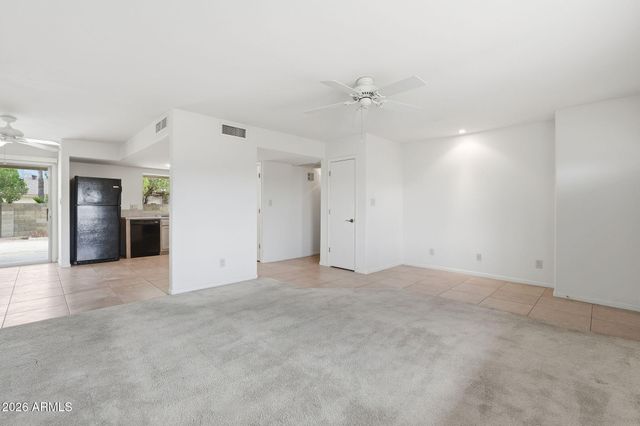 2302 E WALTANN Lane, Phoenix, AZ 85022
