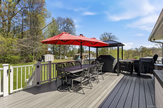 56 Tanager Road, Mahopac, NY 10541