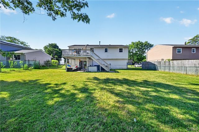 6129 Ridgecrest Drive, Cicero, NY 13212
