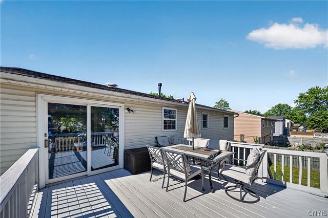 6129 Ridgecrest Drive, Cicero, NY 13212