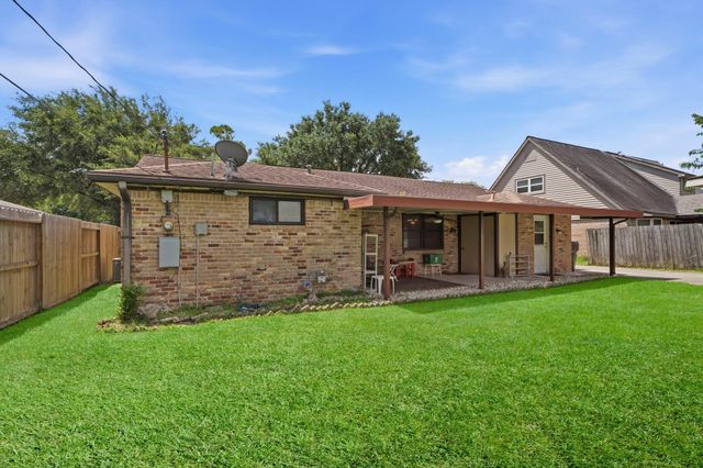 11003 Sageorchard Lane, Houston, TX 77089