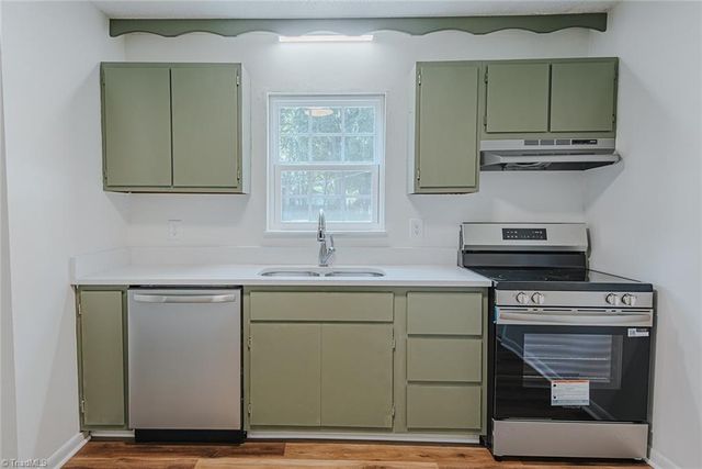 830 Stockard Street, Burlington, NC 27217