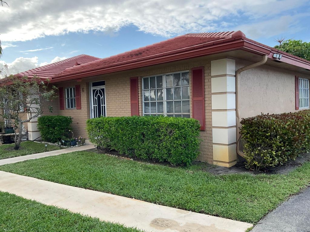 1473 SW 27th Avenue 1e, Boynton Beach, FL 33426