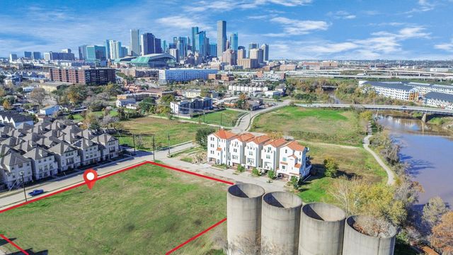 607 N Nagle Street, Houston, TX 77003