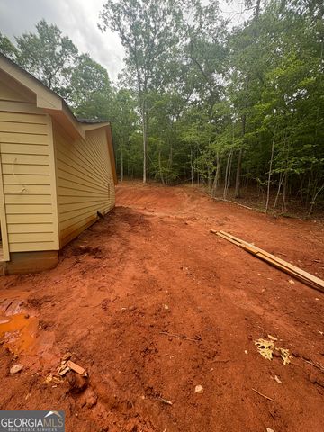 299 Shore Crest Drive, Martin, GA 30577