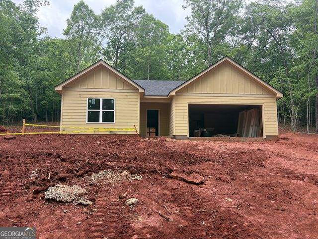 299 Shore Crest Drive, Martin, GA 30577