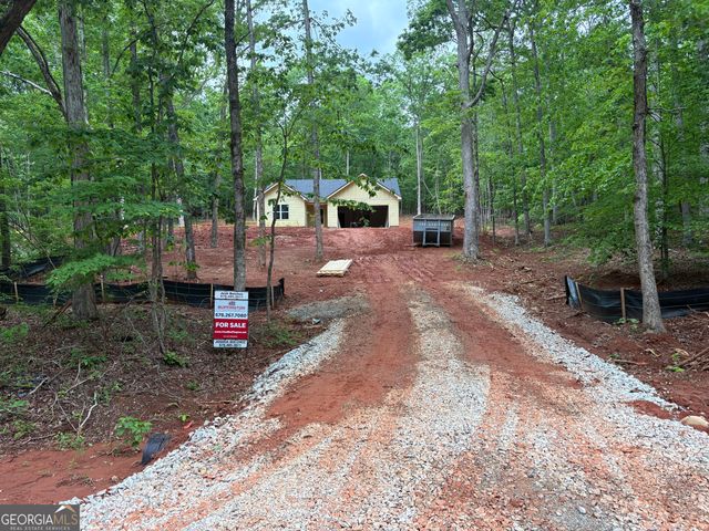 299 Shore Crest Drive, Martin, GA 30577