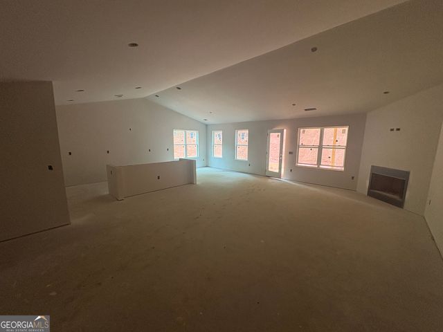 299 Shore Crest Drive, Martin, GA 30577