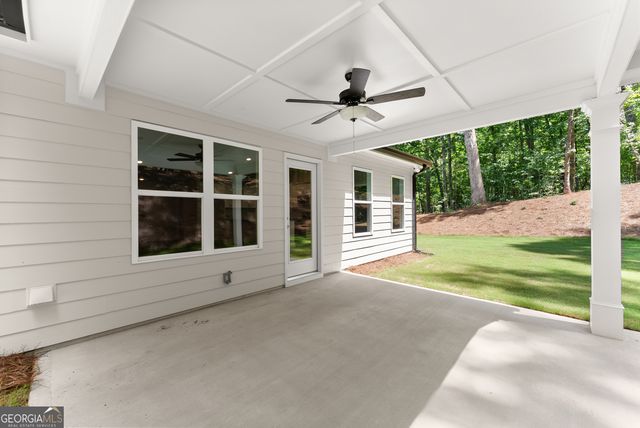 299 Shore Crest Drive, Martin, GA 30577
