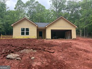 299 Shore Crest Drive, Martin, GA 30577
