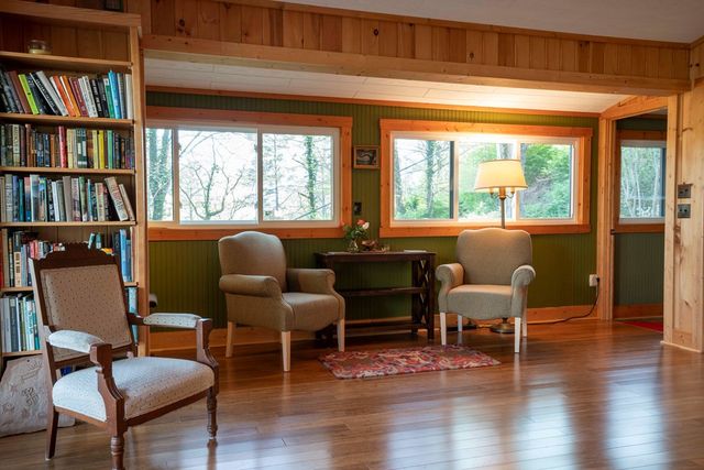 354 Deals Gap, Robbinsville, NC 28771