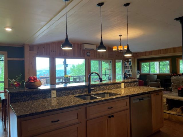 354 Deals Gap, Robbinsville, NC 28771