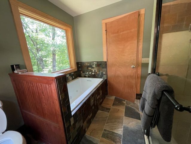 354 Deals Gap, Robbinsville, NC 28771