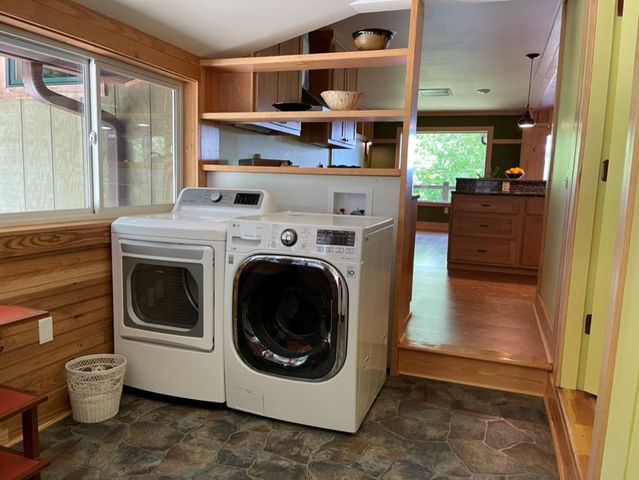 354 Deals Gap, Robbinsville, NC 28771