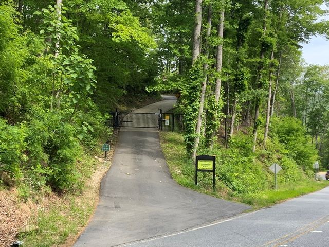 354 Deals Gap, Robbinsville, NC 28771