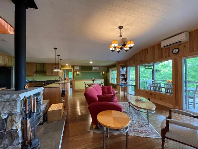 354 Deals Gap, Robbinsville, NC 28771