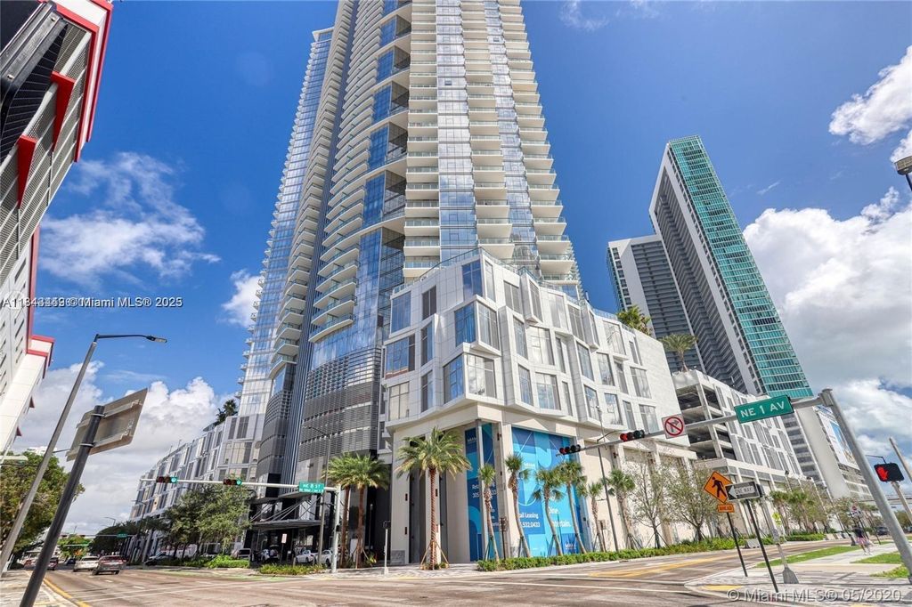 851 NE 1st Ave 3205, Miami, FL 33132