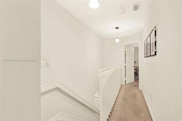 8210 NW 10th St 14, Miami, FL 33126