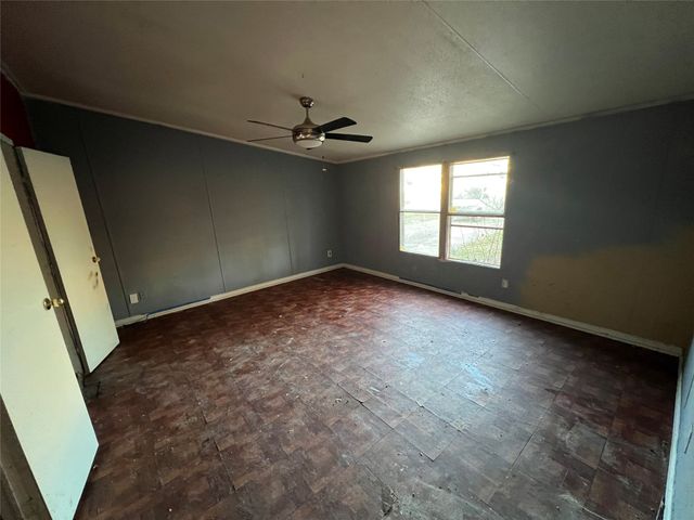 210 County Road 1015, Princeton, TX 75407