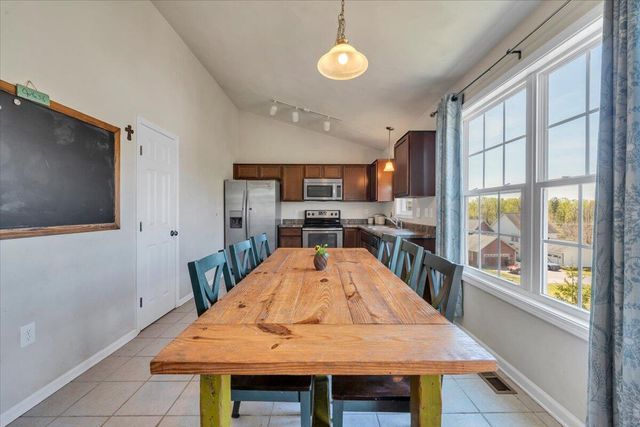 2722 Paddington Station LN, Vinton, VA 24179