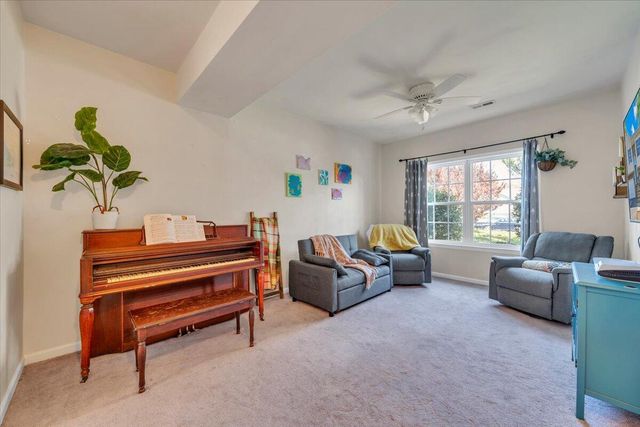 2722 Paddington Station LN, Vinton, VA 24179