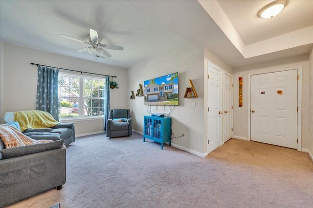 2722 Paddington Station LN, Vinton, VA 24179