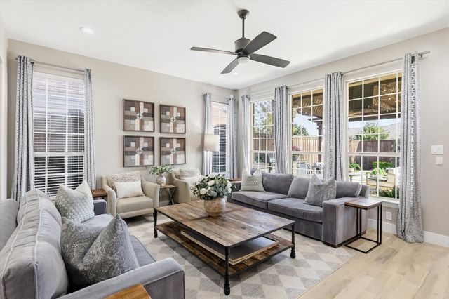 2911 Reynolds Lane, Frisco, TX 75033